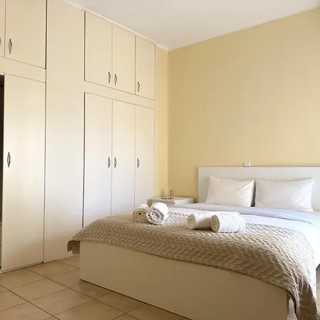 Zeusbnb Saint Sofia Ble アパート テッサロニキ