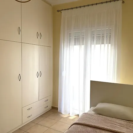 Zeusbnb Saint Sofia Ble アパート テッサロニキ